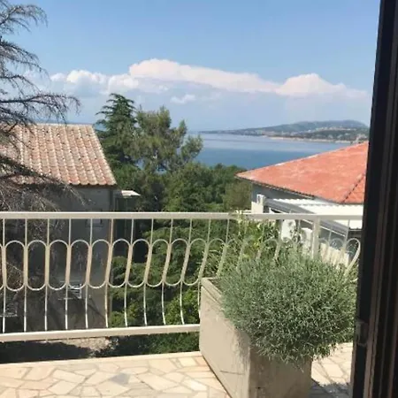 Apartmán Valentinovo - One Bedroom With Sea View B