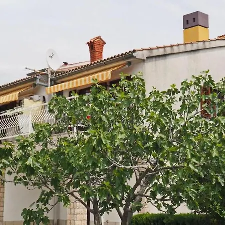 Valentinovo - One Bedroom With Sea View B *