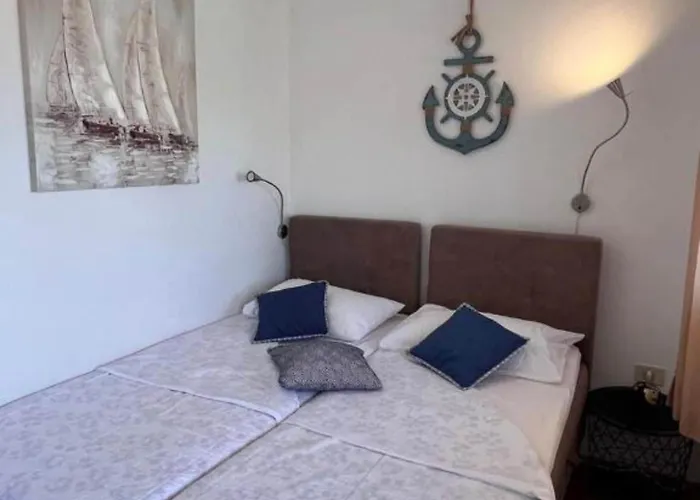 Valentinovo - One Bedroom With Sea View B Lejlighed