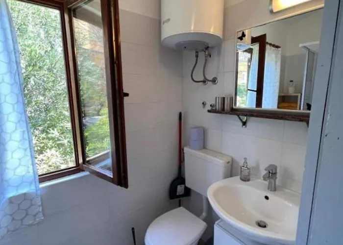 Valentinovo - One Bedroom With Sea View B Διαμέρισμα *