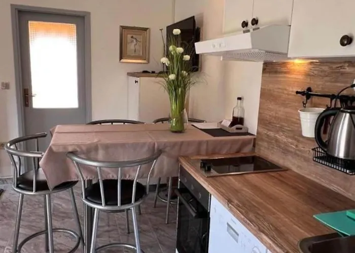 Valentinovo - One Bedroom With Sea View B * Klenovica